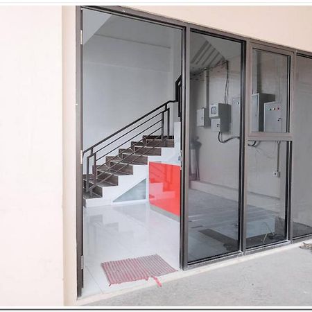 Reddoorz Near Kota Tua 2 Ξενοδοχείο Τζακάρτα Εξωτερικό φωτογραφία